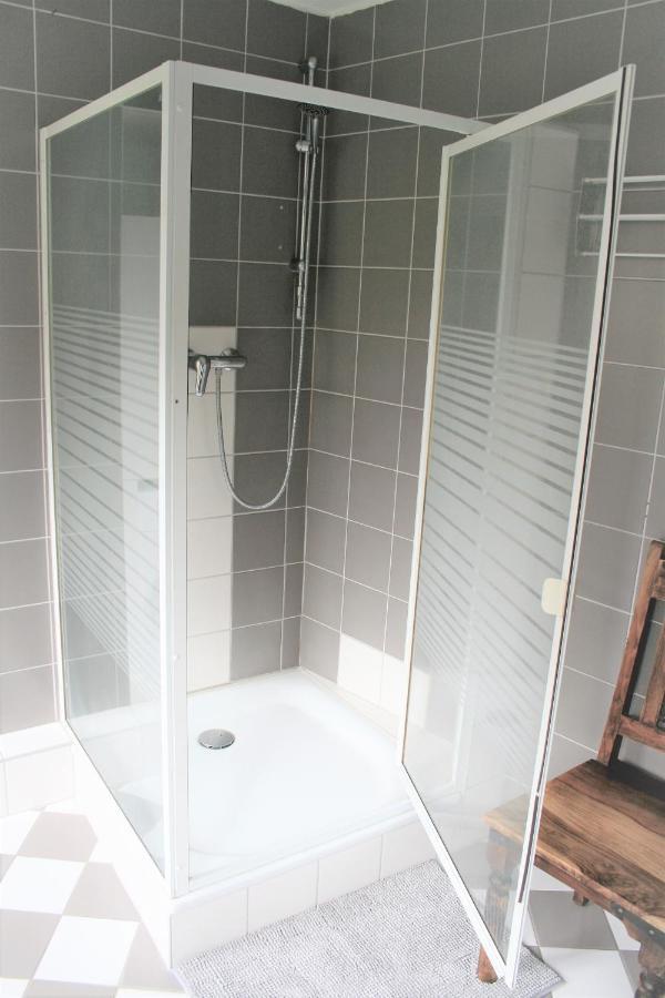 Zentrale Ferienwohnung Anker Im Sonnenblumenhaus เฟลนส์บวร์ก ภายนอก รูปภาพ